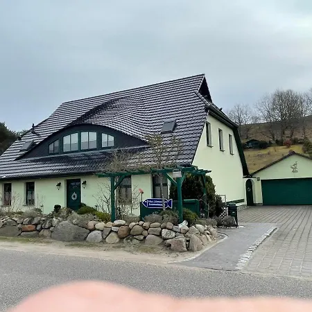 Hus Suennschien Apartament *