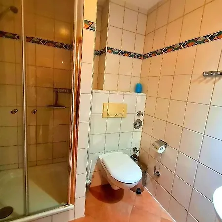 Hus Suennschien Alt Reddevitz