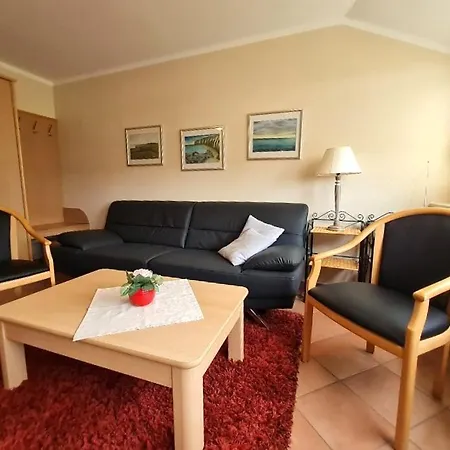 Hus Suennschien Apartament *