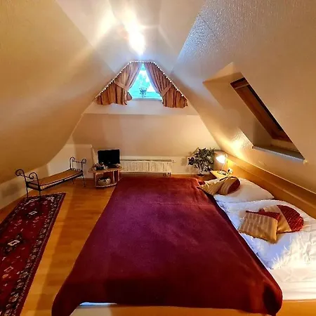 Hus Suennschien Alt Reddevitz