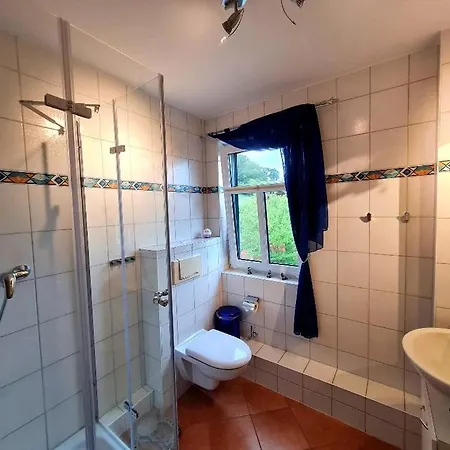 Hus Suennschien Apartament *